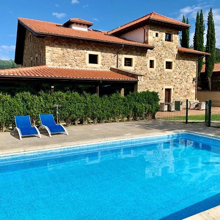 Akla Hotel Suites Valles Pasiegos Saro Exterior foto