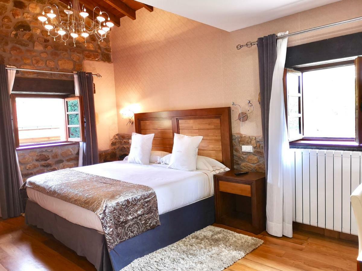Akla Hotel Suites Valles Pasiegos Saro Exterior foto